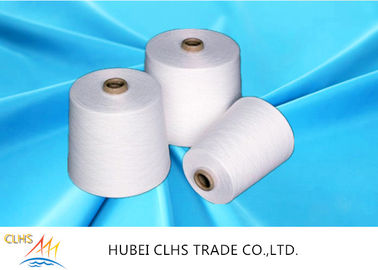 Bright Ring Spun Polyester Garment Pada Plastik / Kegel Kertas Dengan 100%