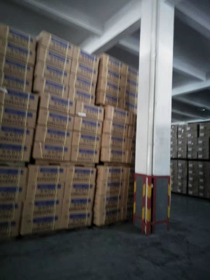 DDB Hitam Warna 150D/48F NIM DTY Polyester Garment Untuk Mesin Merapikan