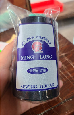 Merek 40/2 Polyester Spun Sewing Thread Untuk Mesin Jahit Berkecepatan Tinggi 5000Y/Cone
