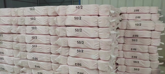 20/2 40/2 Bright Ring Spun Polyester Yarn On Plastic / Paper Cone Dengan 100%