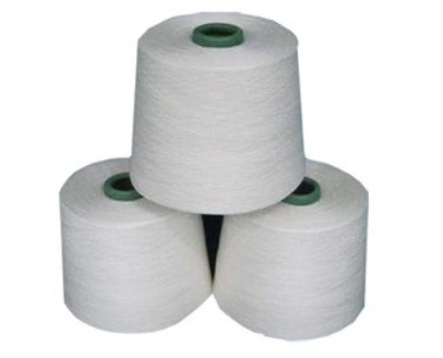 30/1 Kekuatan Tinggi Spun Polyester Merajut Benang Baku Putih 100% Virgin Polyester